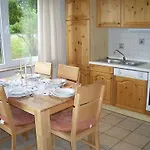 Im Mit Gartenterrasse Nyaraló *