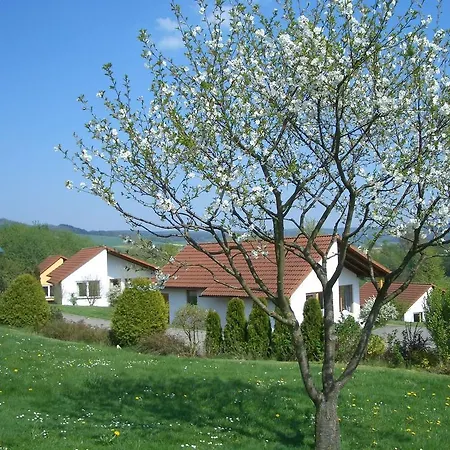 Im Mit Gartenterrasse * ウスラー