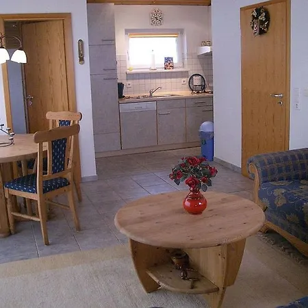 Im Mit Gartenterrasse ウスラー